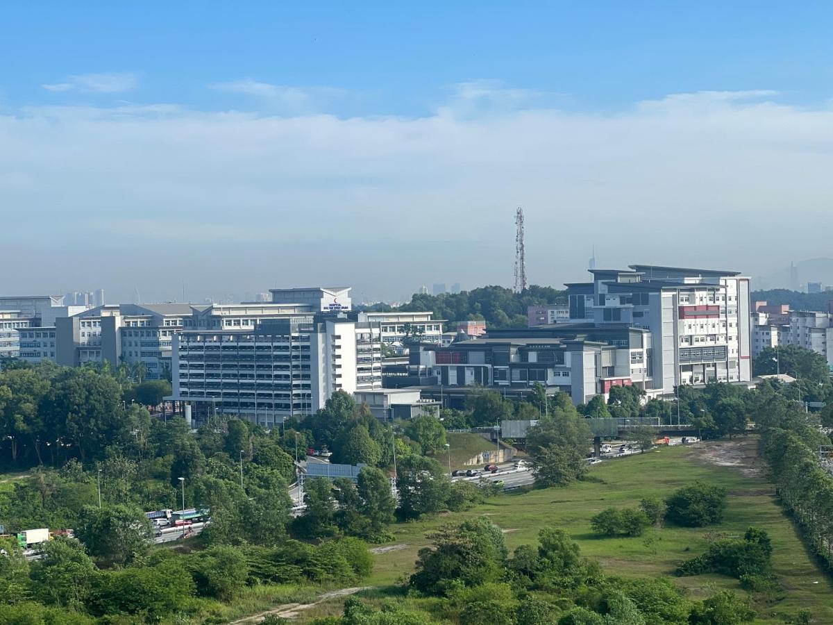 Mucihome Clio 3R2B, Putrajaya Condo Near To Ioi City Mall, Alamanda, Hospital Serdang, Wetland Studio Kru Dll- Non Smoking Home For Malaysian Only Exteriér fotografie